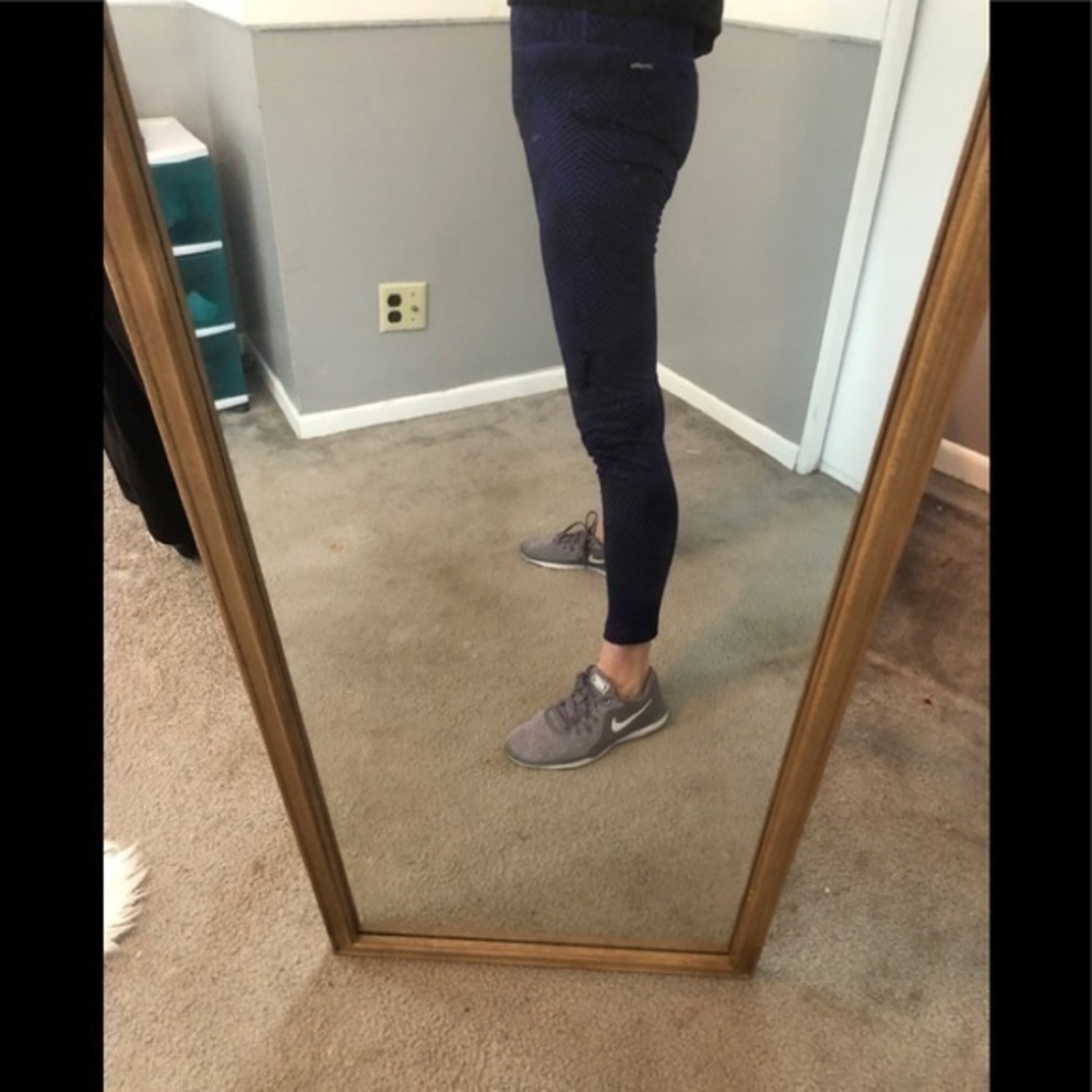 Adidas blue and black pattern leggings sz medium - Picture 2 of 8